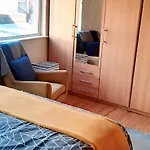 D4cosycottage - Quiet & Charming 2br Cottage, With Kingsize Bed, Free Parking And Private Garden, Within Walking Distance Of City, & Major Venues דירה